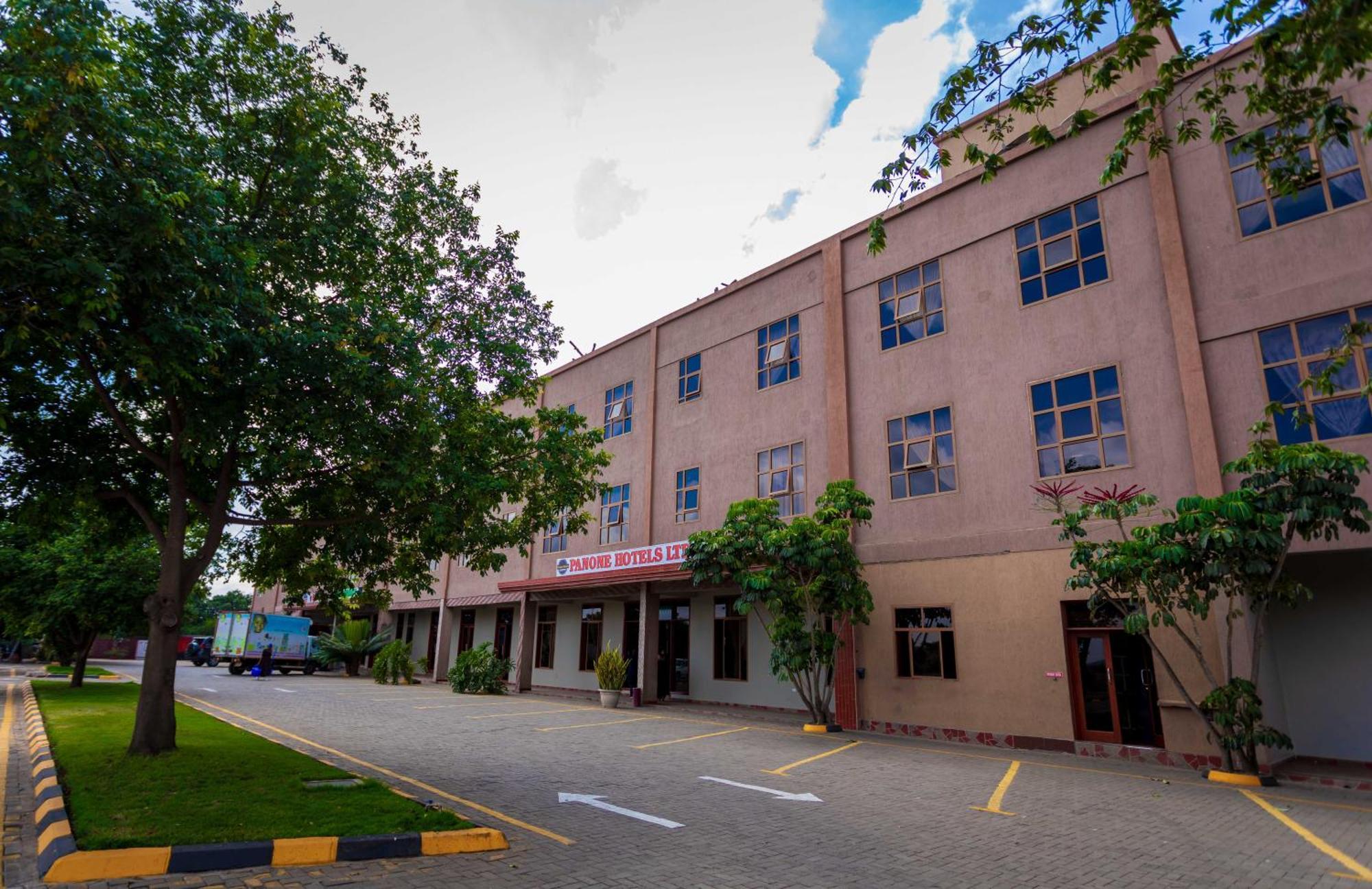Panone Hotels - King'Ori Kilimanjaro Airport موشي المظهر الخارجي الصورة